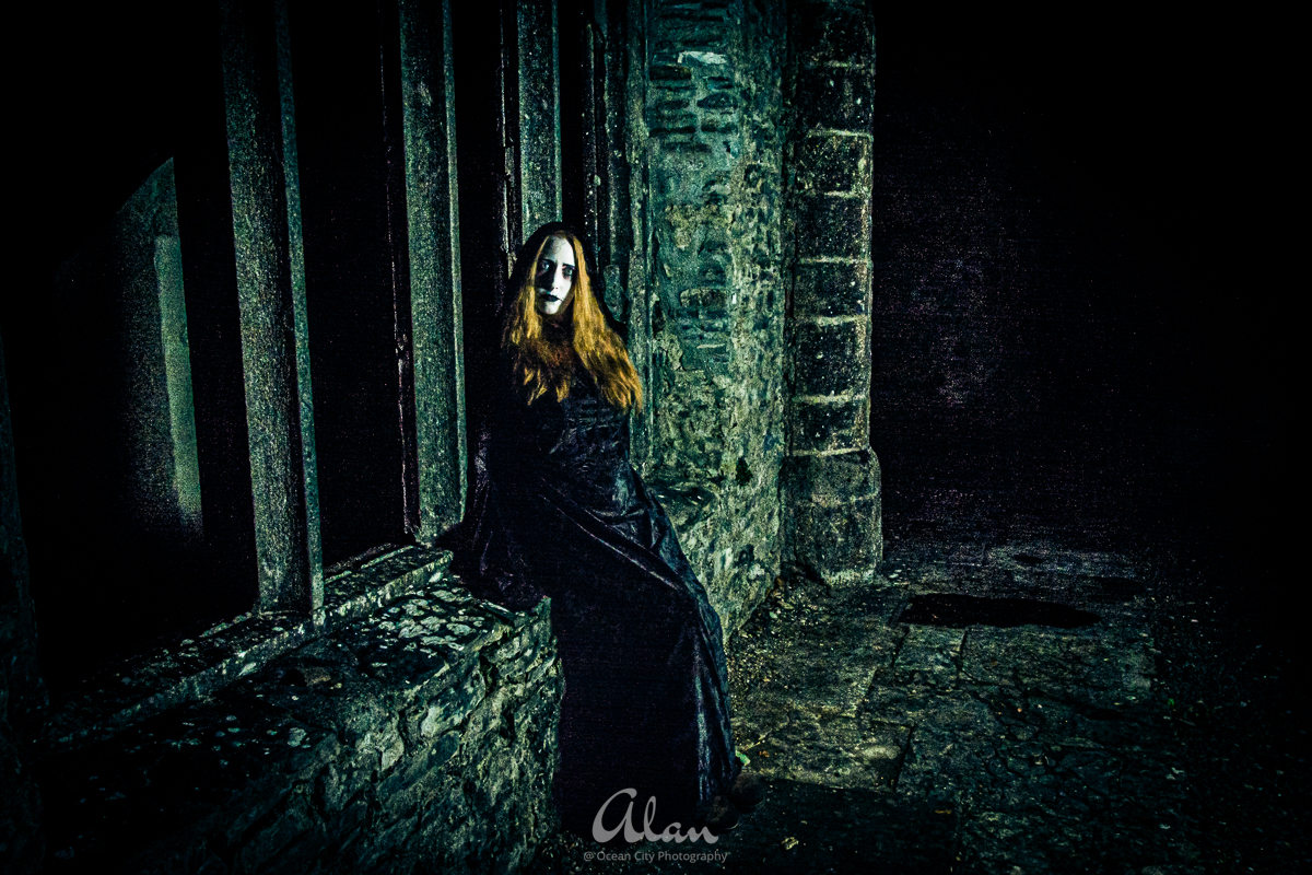 Horror Themed Plymouth Photo Shoot With Amy